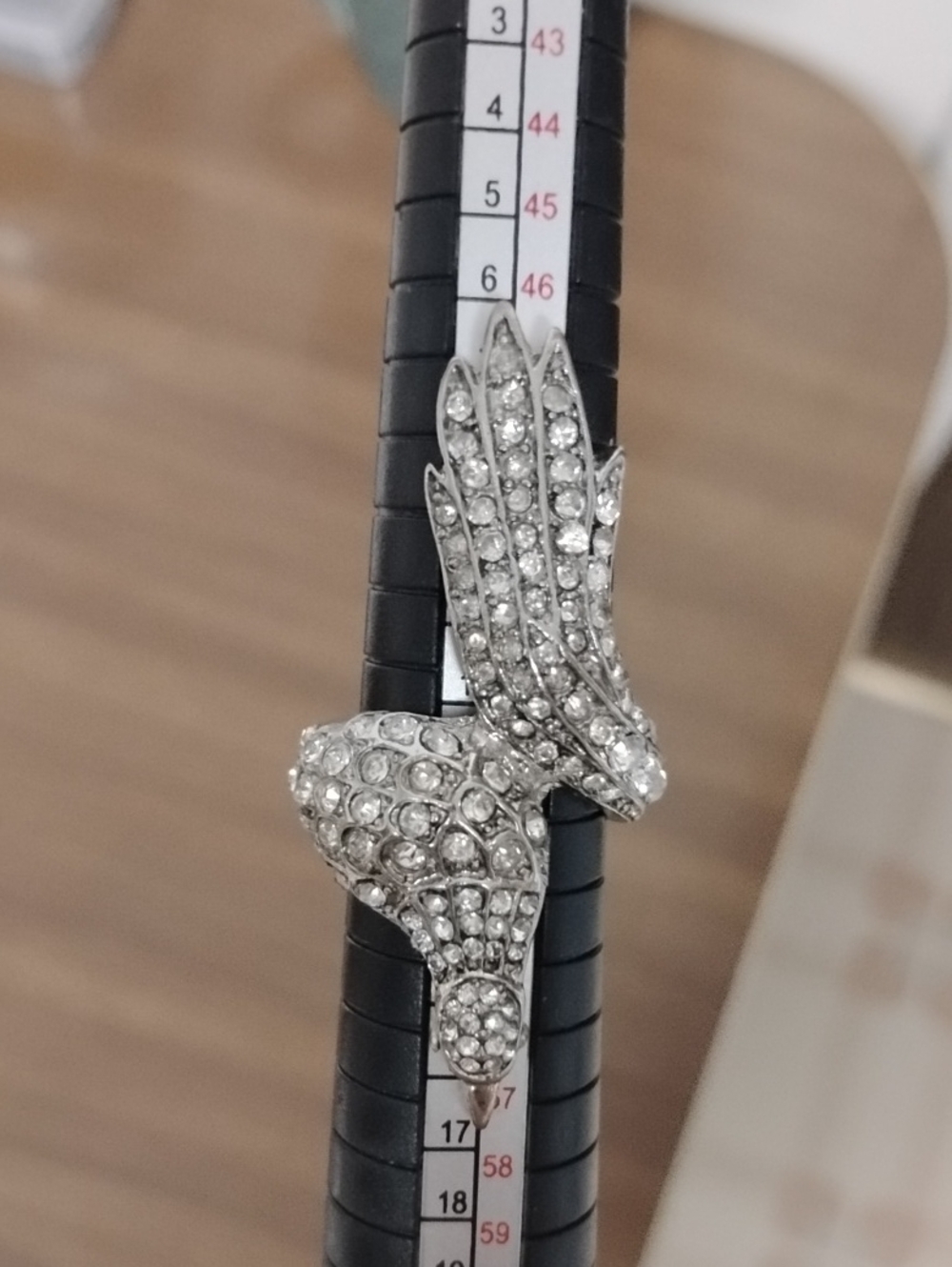 Rhinestone Wing Cocktail Ring in Silver Tone
